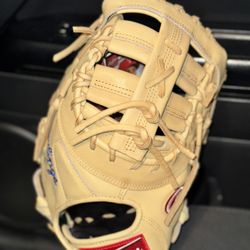 Rawlings 13” Heart Of The Hide R2G Series First Base Mitt 2025