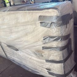 Beauty rest Twin Mattress