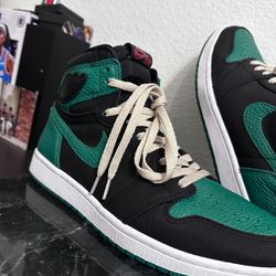 Nike Jordan 1 [PINE GREEN] Retro Highs sz 9.5