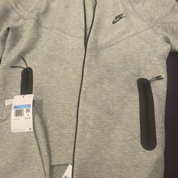 Nike Tech Sweatsuit brand new $180 