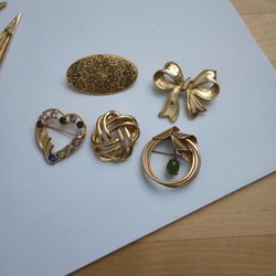 Vintage Brooches