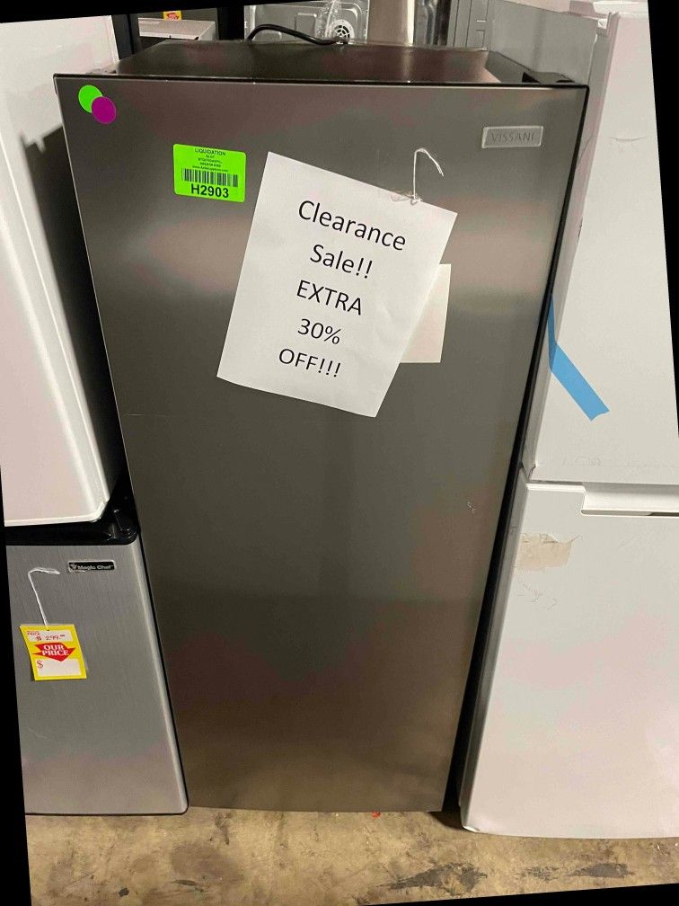 VISSANI MDUFC7SS 7 cu. ft. Convertible Upright Freezer CUD P