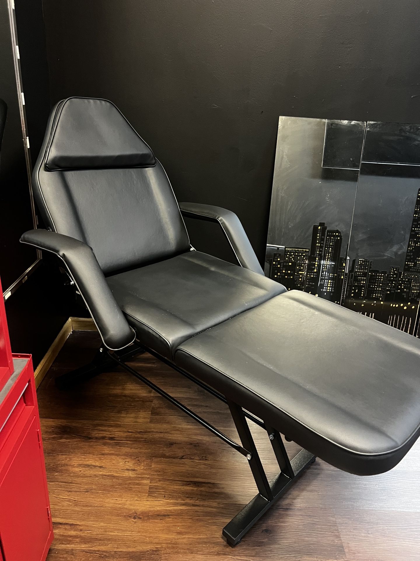 Multipurpose Chair , Tattoo, Massage Ect