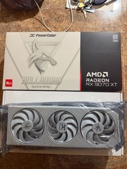 9070 xt hellhound spectral white, corsair dominator 32 GB, intel ultra 7 265K