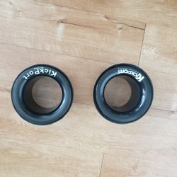 2 Kickports 