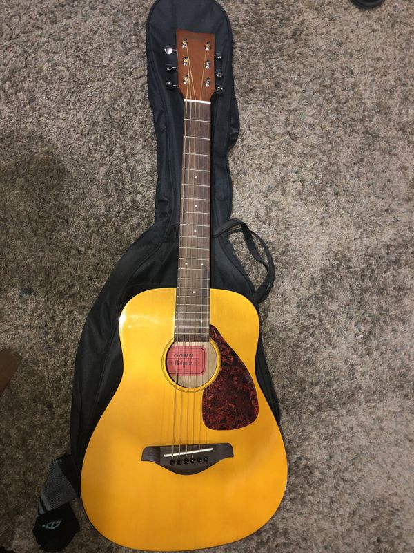 Guitar Yamaha FGJunior JR1 for Sale in Modesto, CA OfferUp