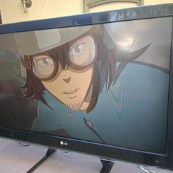 $60 LG LCD HDTV TV 42" WITH CHROMECAST 