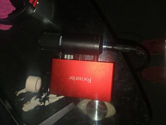 Focusrite +mic and headphones