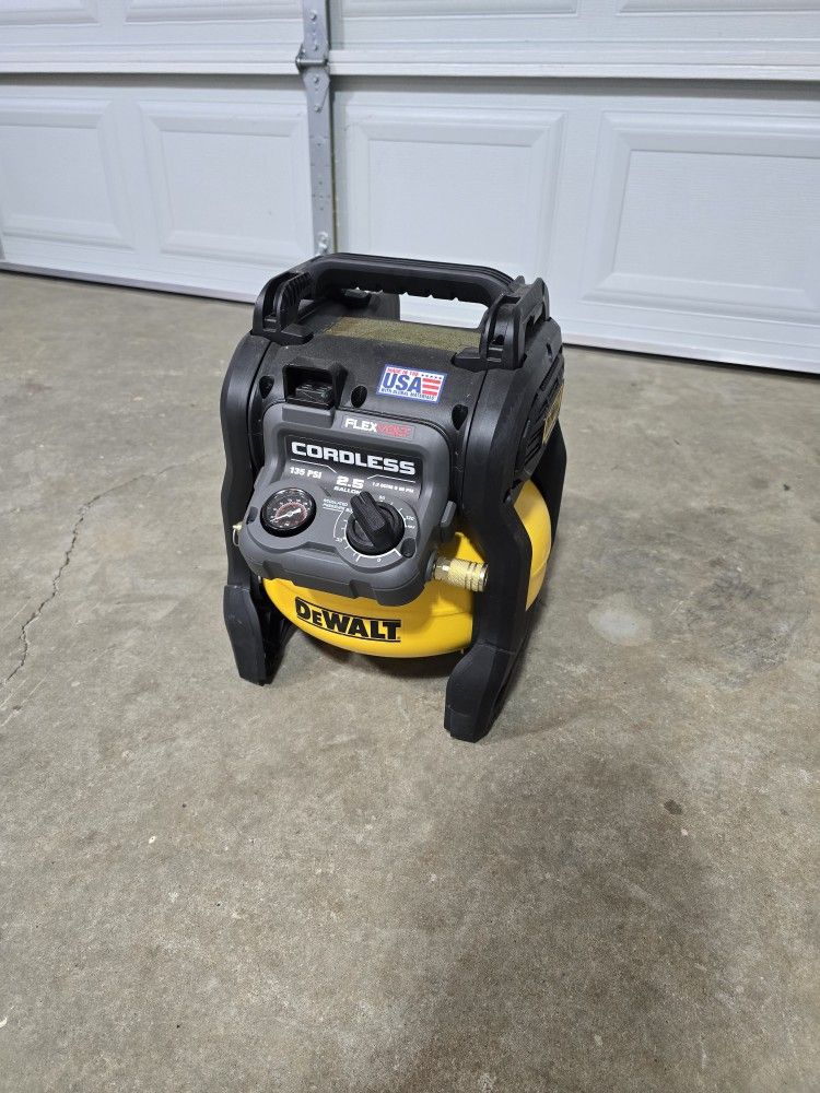 2.5 Gal. 140 psi Portable 20V Cordless Air Compressor with FLEXVOLT Advantage