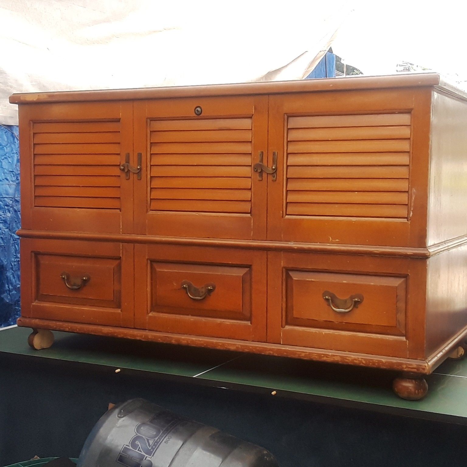 Lane Cedar Hope Chest w/ Bottom Drawer