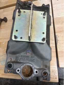 Edelbrock Vitor Junior Jr Small Block Chevy Intake Manifold SBC