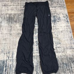 Lululemon dance studio joggers, color, size  4 tall