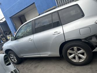 2008 Toyota Highlander (Parts Only)