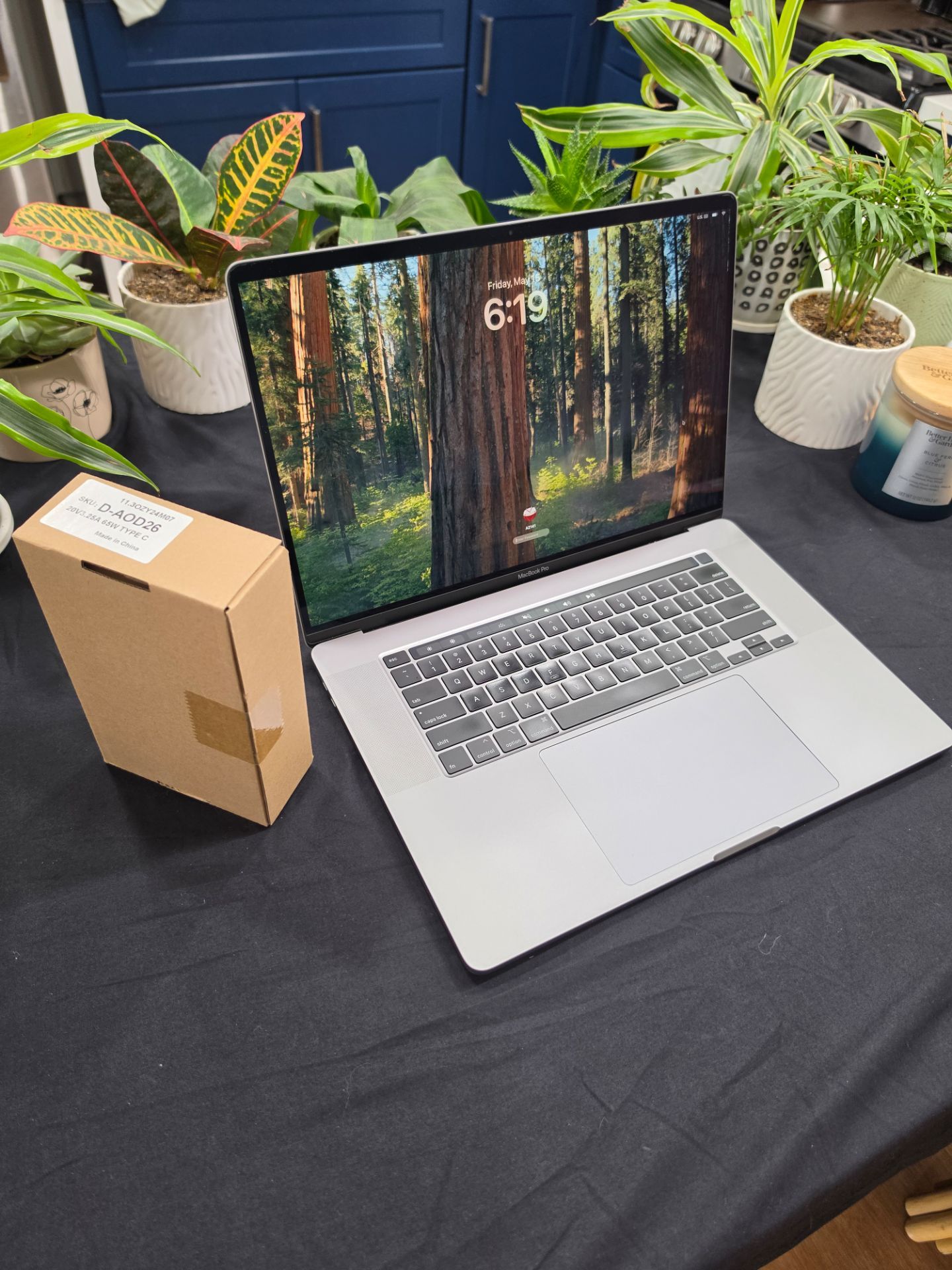 16" MacBook Pro i9 - 1TB SSD / 16GB RAM - Like New! 🚀