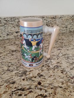 Baseball stein