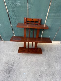 Decorative shelf