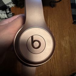 PINK WIRELESS BEATS