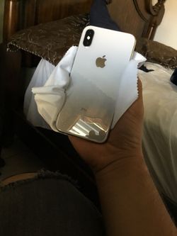 IPHONE X 256GB UNLOCKED