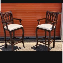 LIVING AREA HIGH CHAIRS