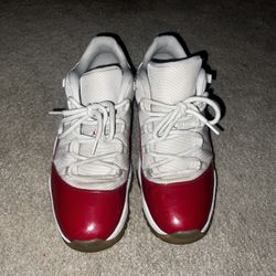 Air Jordan 11 Low Cherry