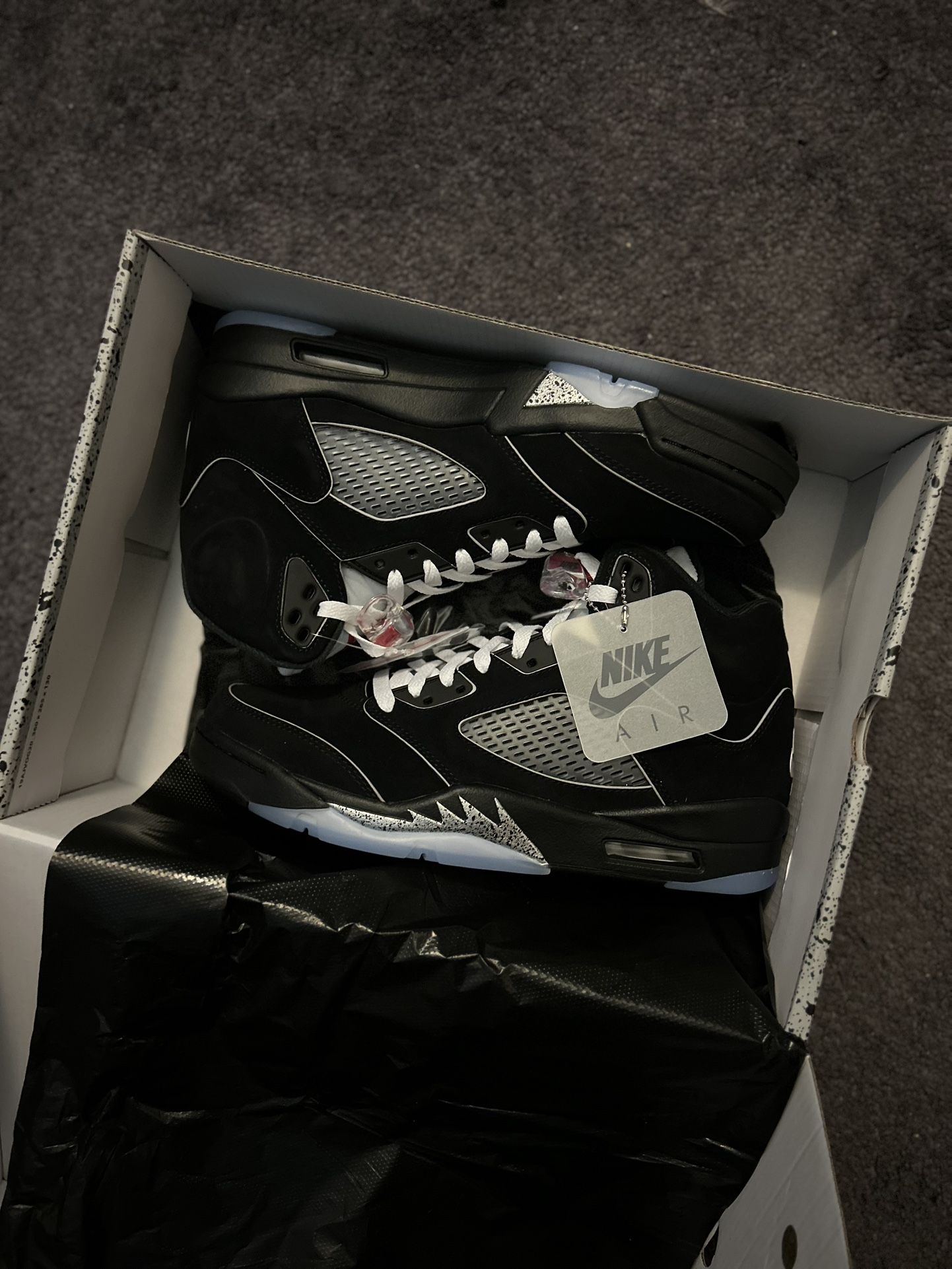 Jordan 5’s Metallic 
