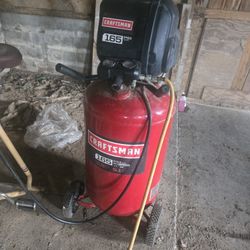 Air Compressor  See Decription!