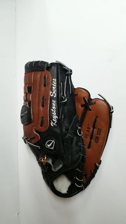 Nike baseball glove