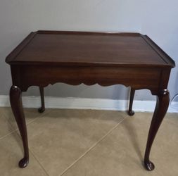 Vtg Statton Cherry Wood Queen Anne Georgian Tea Table w/ Pull Out Candle Trays 