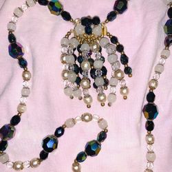 VINTAGE PEARL & RHINESTONE  DROP PENDANT GF SLIDE IN CLASP 27” Long 