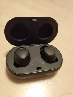 Samsung wireless earbuds