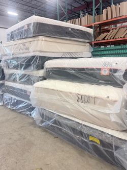 Queen Mattress good brands starting from $279 and up Sealy Beautyrest Dreamcloud and more