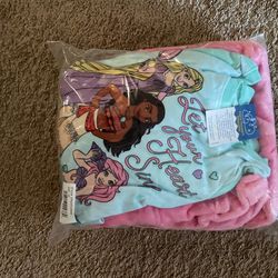 Disney princess Pjs With robe 