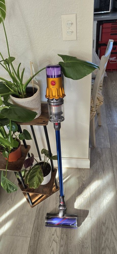 Dyson Cordless Vacuum 