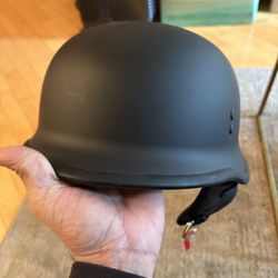 2-Motorcycle Helmet DOT Approved 