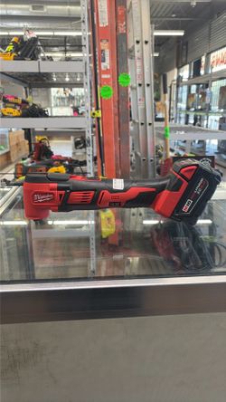 Milwaukee multitool (BRAND NEW)