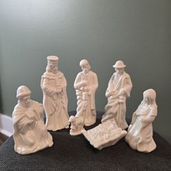 Nativity Figures Mary, Joseph, Infant Jesus, 1 Lamb & 3 Kings Cream Porcelain