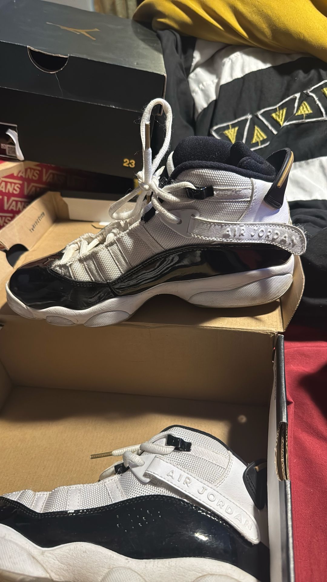 Jordan 6 Rings Men’s 7 Women’s 9