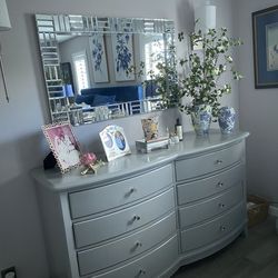 Four piece bedroom set in good condition.