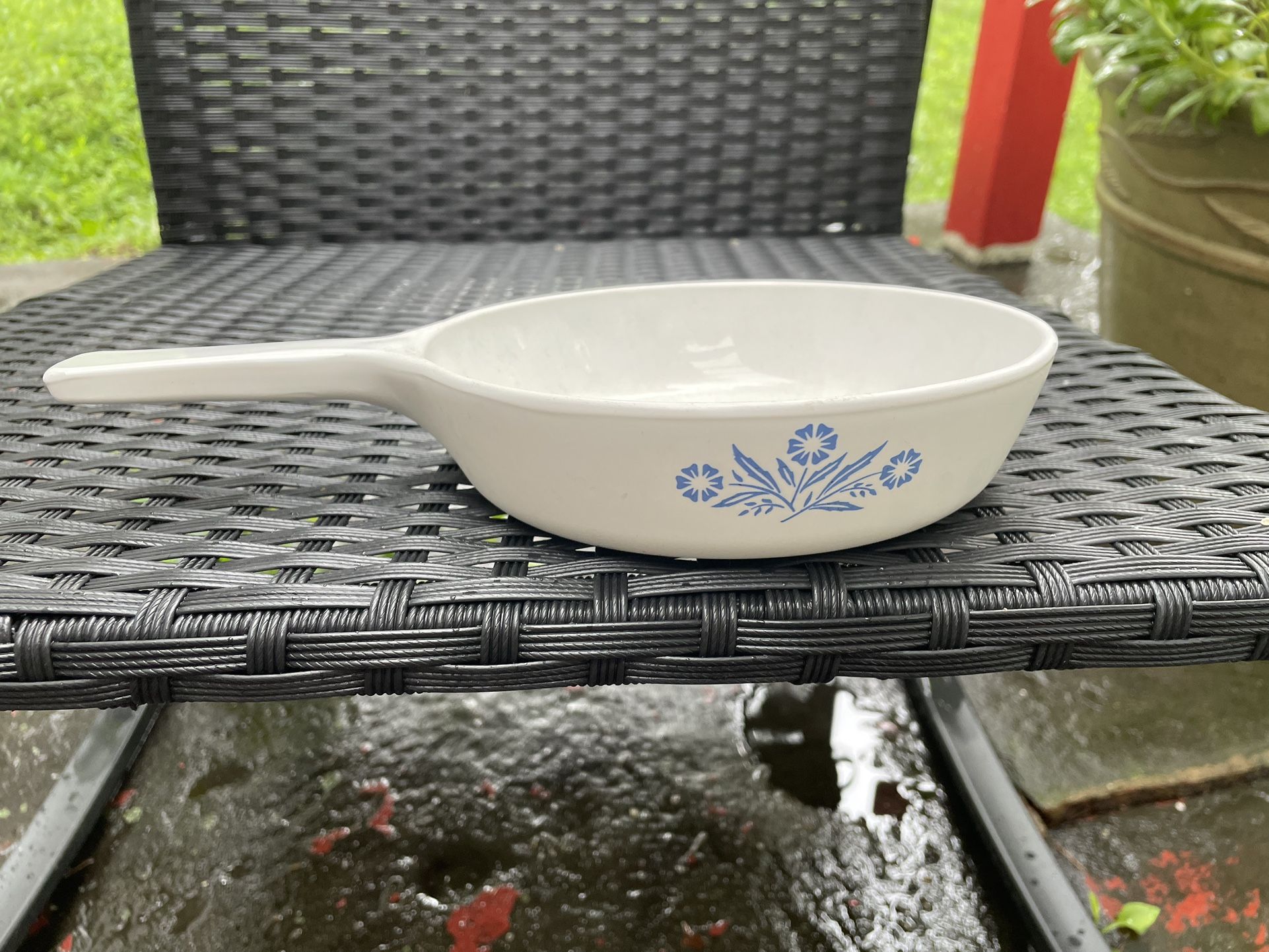 Vintage Corning Ware Blue Cornflower Fry Pan 6 1/2” P-83-B Made In The U.S. A.