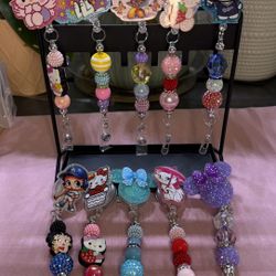 Badge Holder Reels Different colors, popular characters 