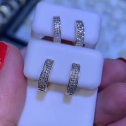 10K Natural Diamonds Hoops Earrings 