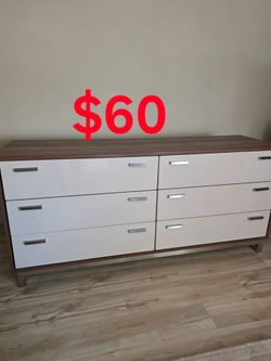 Modern 6-Drawer Dresser – $60