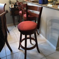 3 Wood Chair Barstool In Great Condición