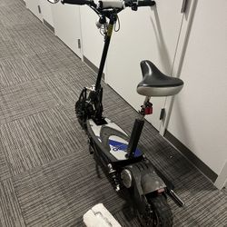 MotoTec Chaos 2000w 60v Lithium Electric Scooter, 🤑fixers sale!