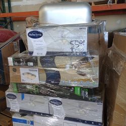 L@wes Pallets Discouted from $50 To $200 Off. Lots of Air Conditioning Units For this Terrible Heat!