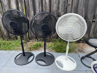 3 Lasko Floor Fan Used Condition $20 EACH FIRM ON PRICE