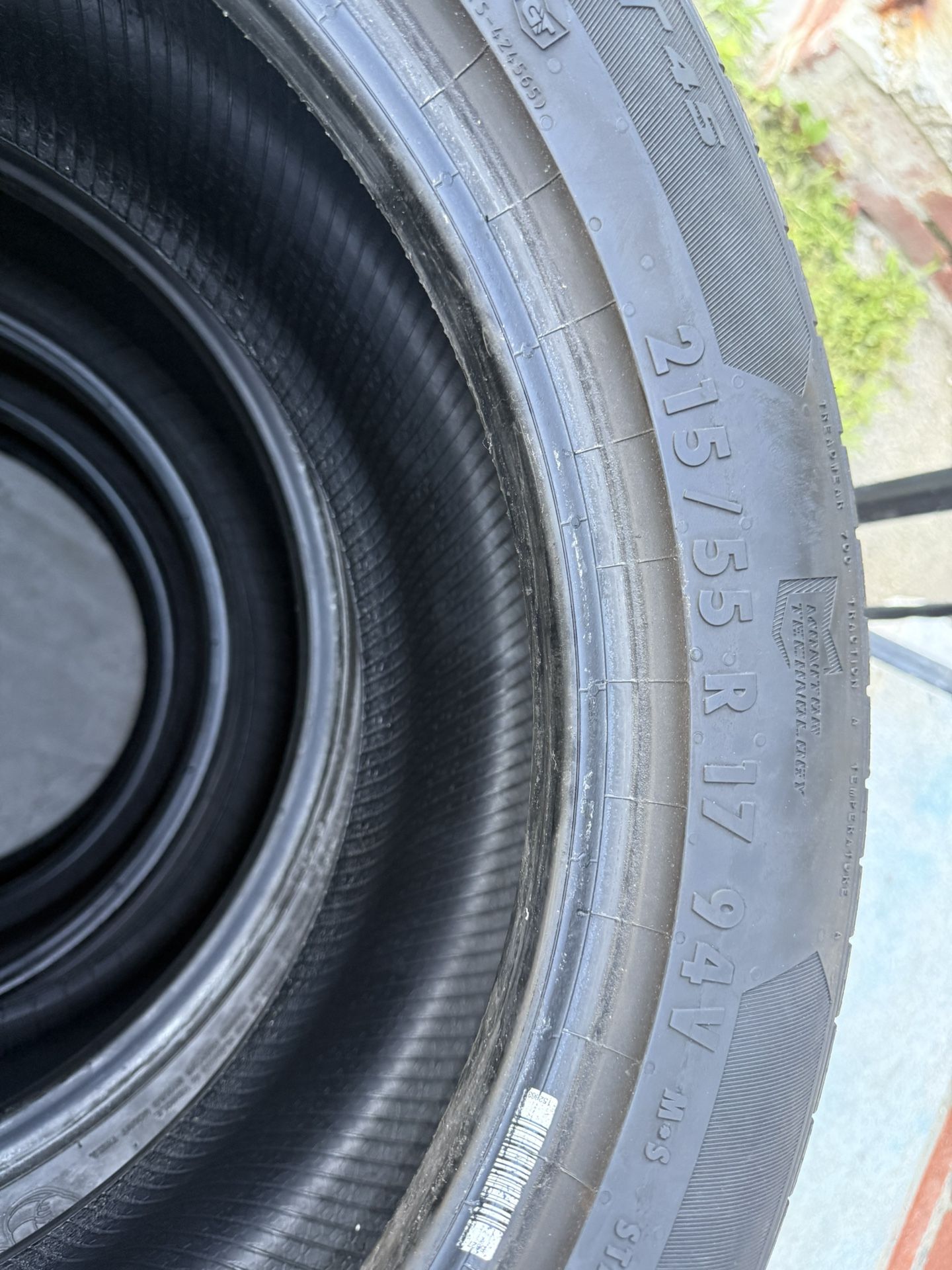 Tire 215/55/17