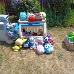 Plushies / Stuffed Animals 