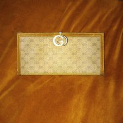Authentic  Gucci Wallet
