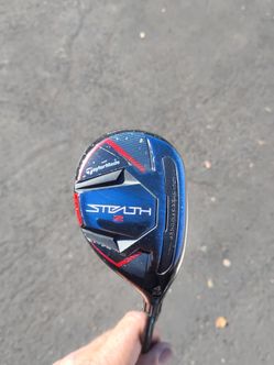 Golf Clubs! TaylorMade Stealth2 4 Hybrid! W/Ventus Shaft!